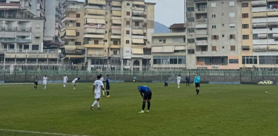 VIDEO/ Fitorja mes spektaklit p&euml;rball&euml; Luft&euml;tarit, Vangjel Zguro