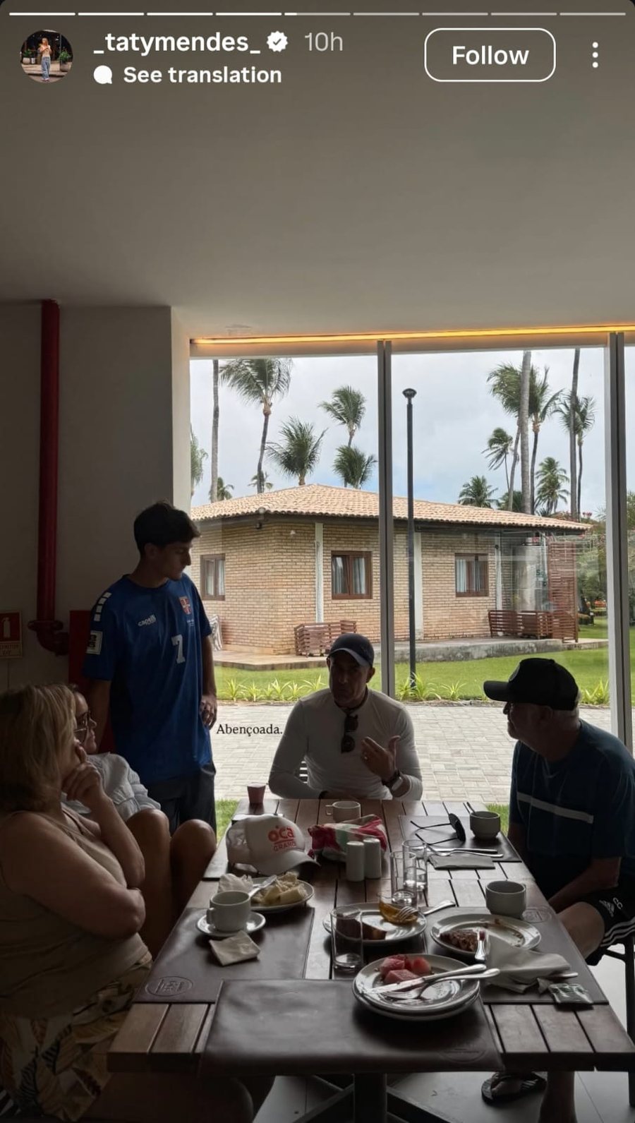 FOTO/ Djali i Sylvinhos n&euml; prezenc&euml;n e trajnerit t&euml;