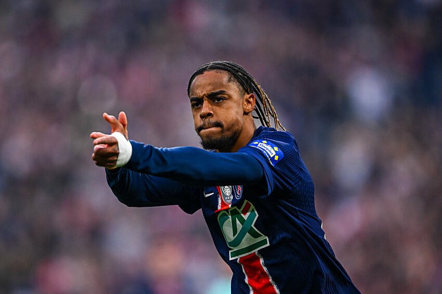 70 milion&euml; euro, Manchester United &ldquo;peshkon&rdquo; te kampion&euml;t