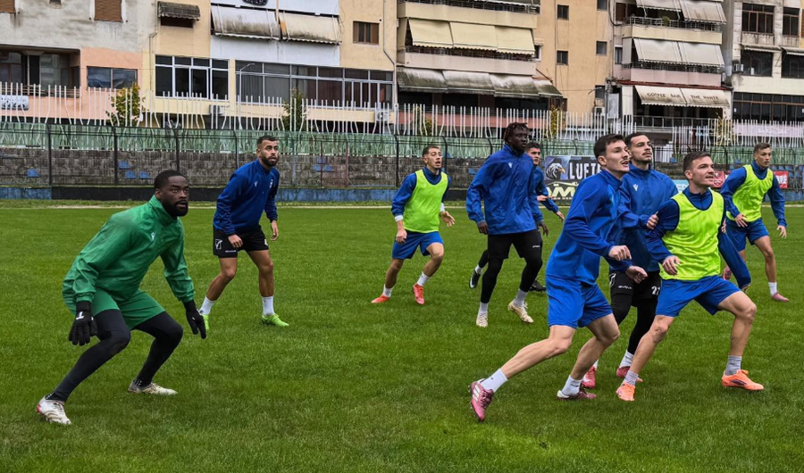 Vet&euml;m 1 fitore n&euml; 17 jav&euml;, Luft&euml;tari &ldquo;di&rdquo; si