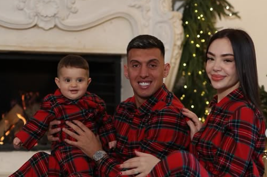 FOTO/ T&euml; veshur nj&euml;soj dhe t&euml; buz&euml;qeshur, familja Uzuni