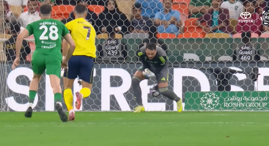 VIDEO/ Vlen m&euml; pak se Mario Dajsinani, portieri i Al-Ahli