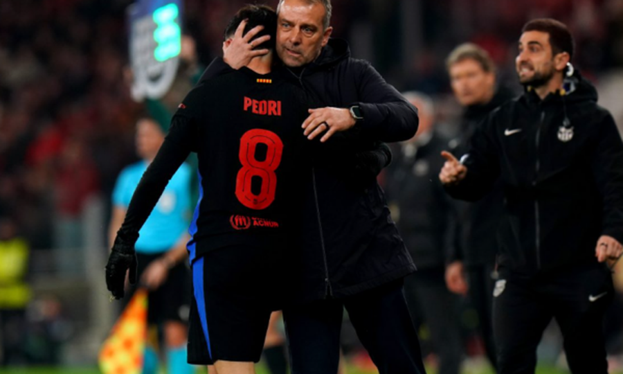 Bie &ldquo;alarmi&rdquo; te Barcelona, Pedri g&euml;zon Hansi Flick