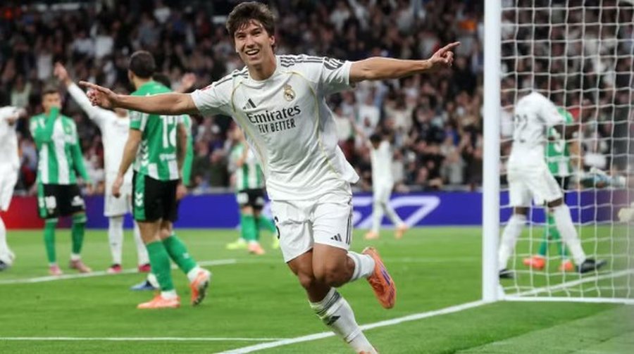 VIDEO/ Talenti iberikas i merr &ldquo;kuror&euml;n&rdquo; Mbappes te Reali,