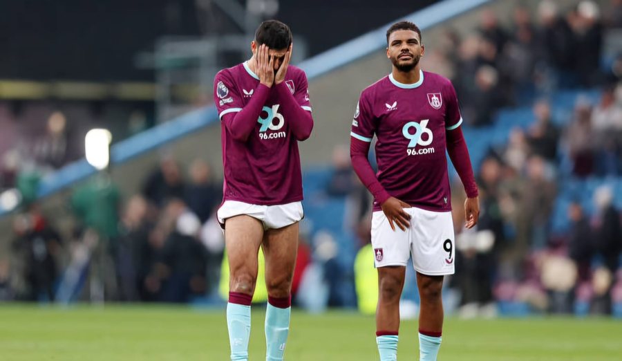 VIDEO/ Luan me Armando Broj&euml;n te Burnley, sulmuesi afrikan k&euml;rkoi