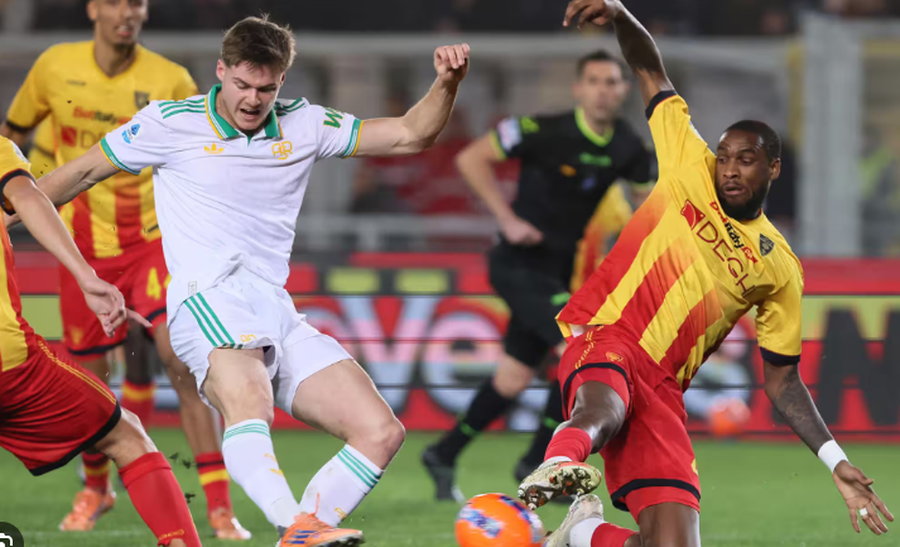 VIDEO/ Roma futet n&euml; &ldquo;valle&rdquo; p&euml;r titullin, Lecce e