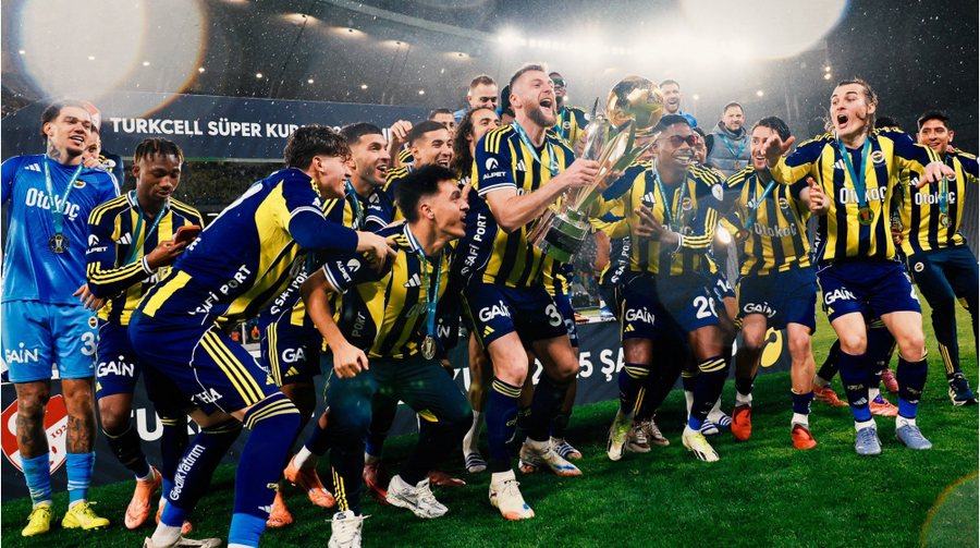 VIDEO/ Fenerbahce merr &ldquo;hakun&rdquo; e Ernest Mu&ccedil;it ndaj