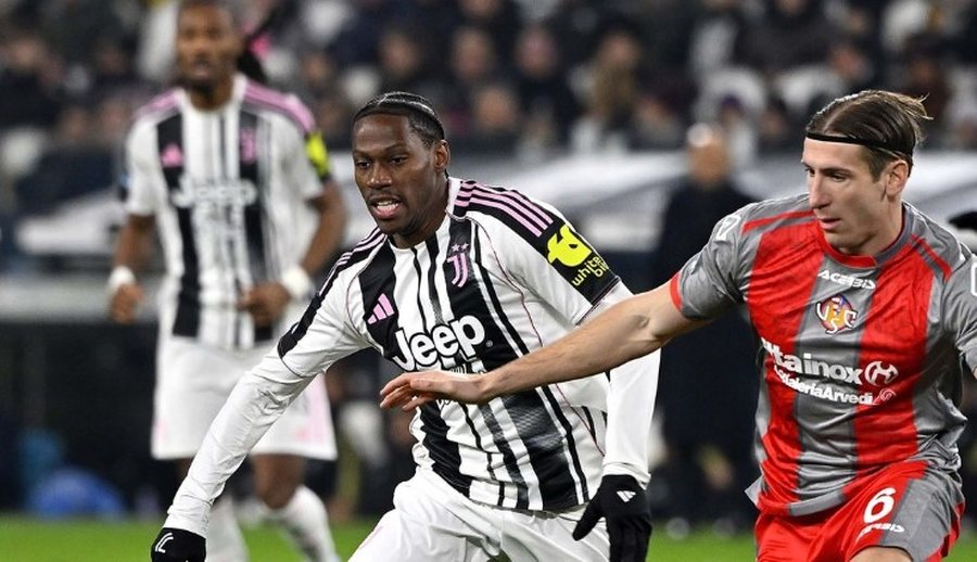 VIDEO/ Juventus i pap&euml;rmbajtsh&euml;m n&euml; sht&euml;pi,