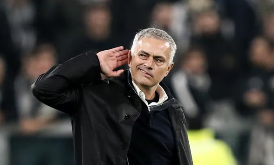 U aludua p&euml;r nj&euml; rikthim tek Real Madrid, Mourinho nuk l&euml;