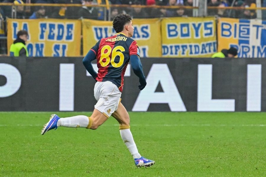 Vet&euml;m 18-vje&ccedil; dhe debutoi n&euml; Serie A, sulmuesi shqiptar reagon