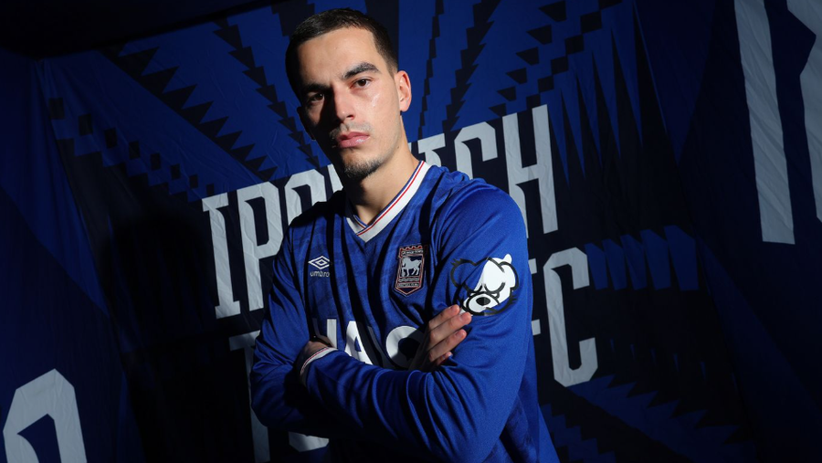 &ldquo;I uritur p&euml;r fitore dhe gola&rdquo;, Anis Mehmeti tregon