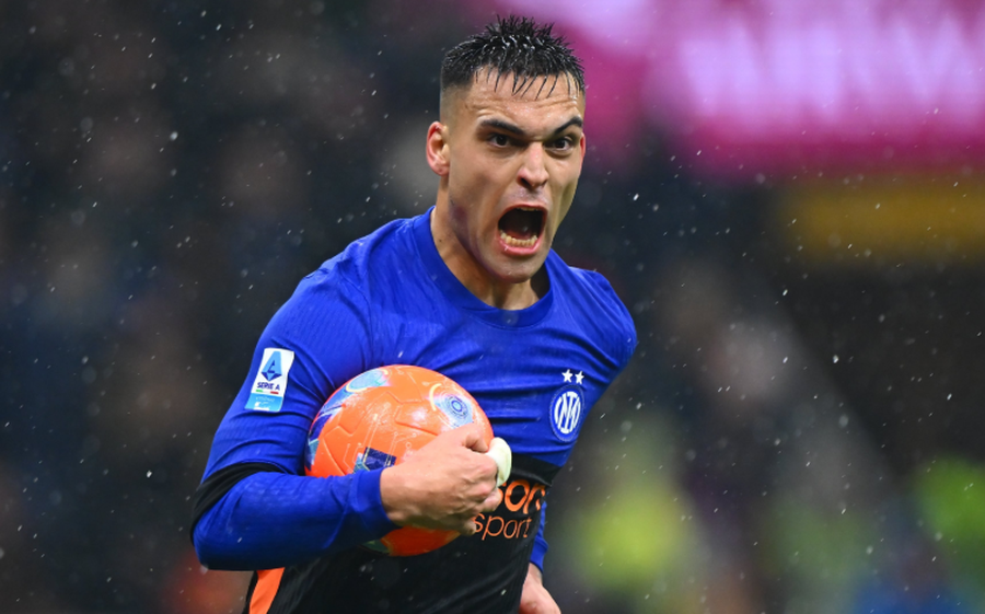 VIDEO/ 8 gola dhe spektak&euml;l italian, Interi &ldquo;n&euml;nshtron&rdquo;