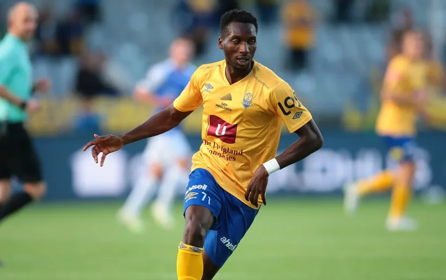 Kontrat&euml; 1.5 vje&ccedil;are, Dinamo i plot&euml;son