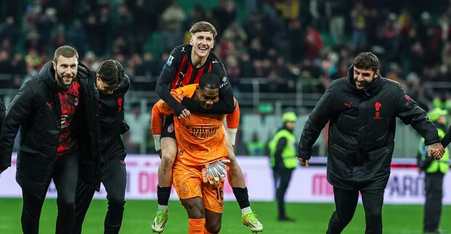 I jepet fund dyshimeve, Milani dhe &ldquo;gardiani&rdquo; i port&euml;s