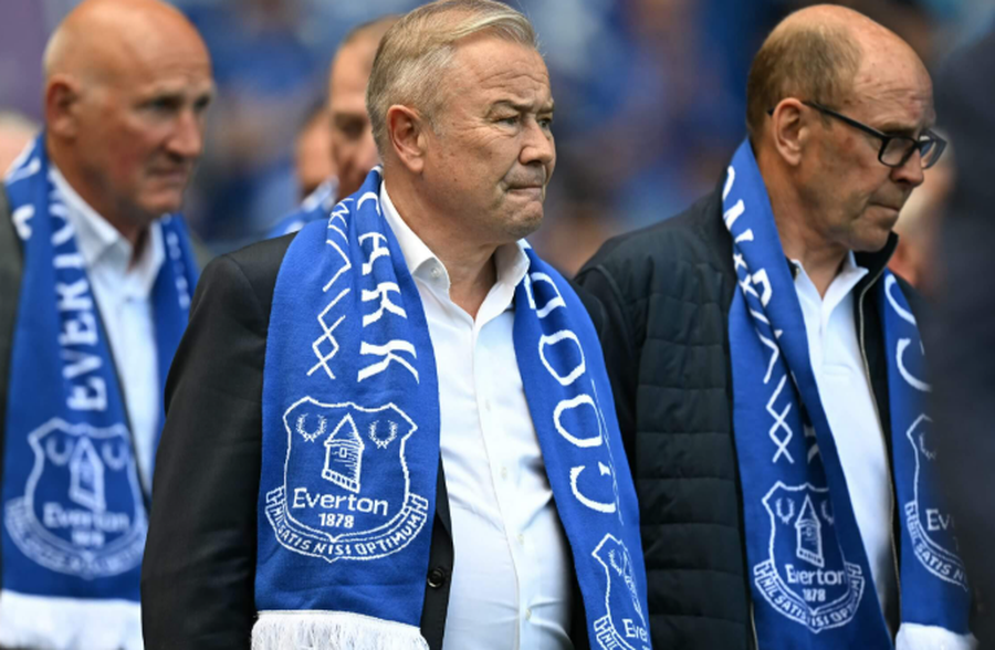 U nis p&euml;r nj&euml; takim pune, ish-futbollisti i Everton "hap