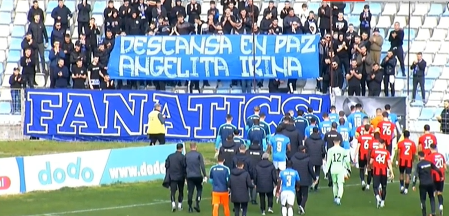 VIDEO/ 1 minut heshtje, lot, emocione dhe lule! Dueli Tirana &ndash; Flamurtari