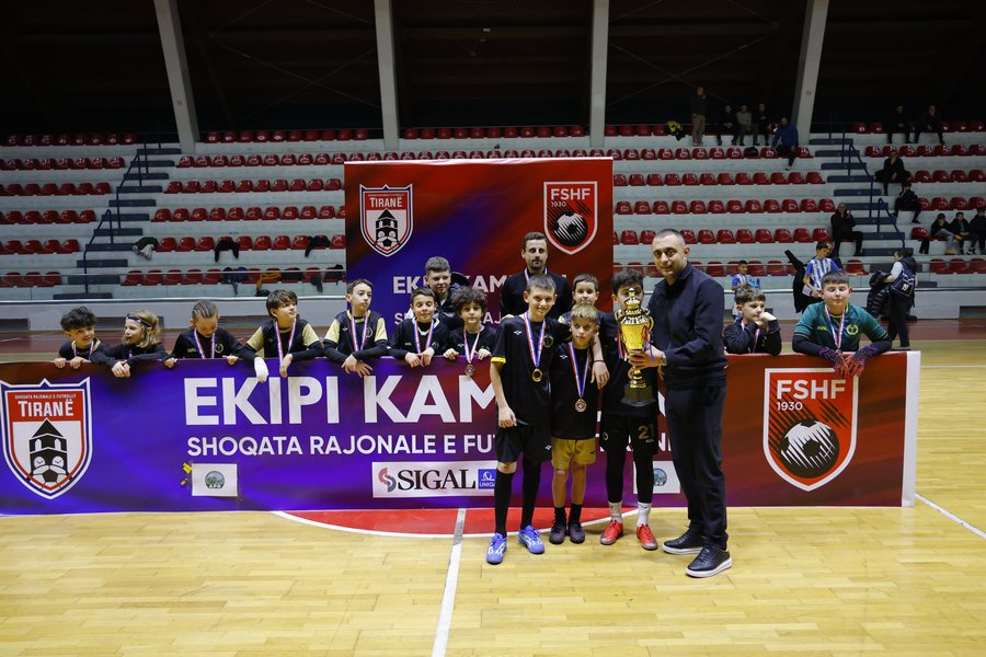Futsal Junior/ Mbyllet mes emocionesh turneu p&euml;r mosh&euml;n U-11,