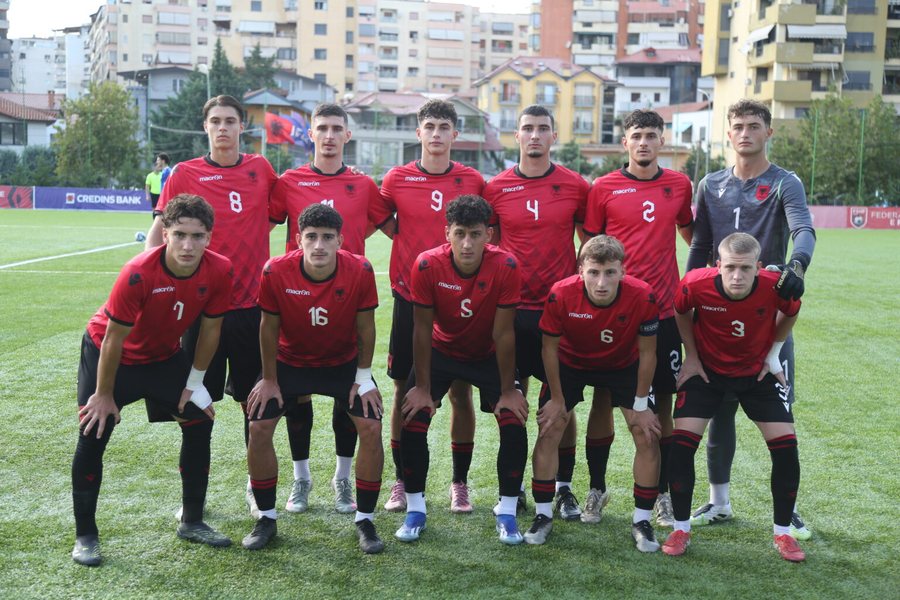 E BUJSHME/ Pjes&euml; e Komb&euml;tares, Interi dhe Juventusi