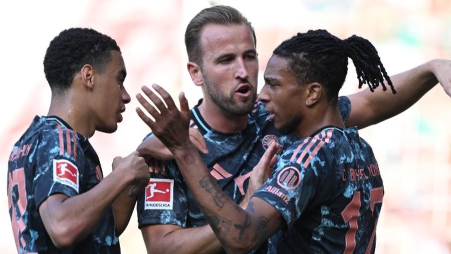 Bayern Munich l&euml; me &ldquo;gisht n&euml; goj&euml;&rdquo; Manchester United