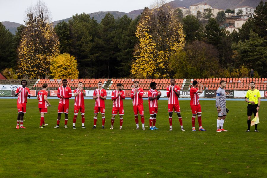 E PAPRITUR/ Sk&euml;nderbeu n&euml; hall! Lideri &ldquo;tradhton&rdquo;