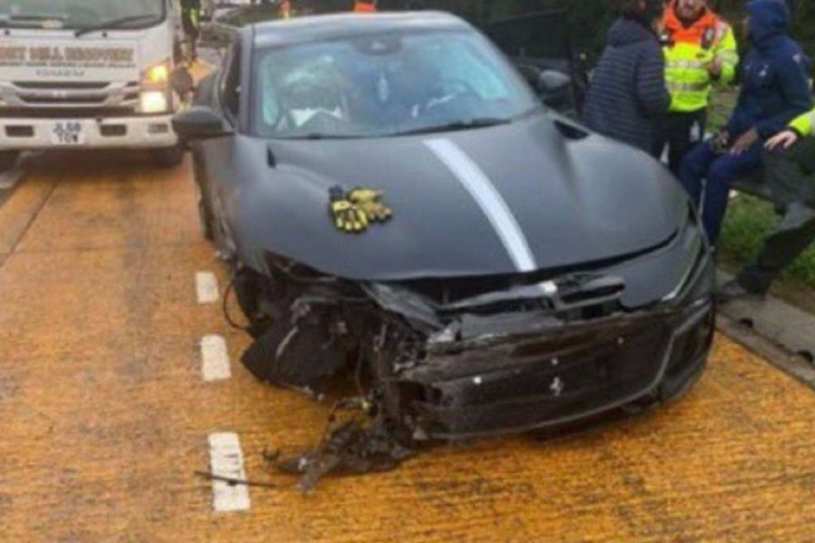 Te Tottenham v&euml;n&euml; &ldquo;duar n&euml; kok&euml;&rdquo;, aksidentohen