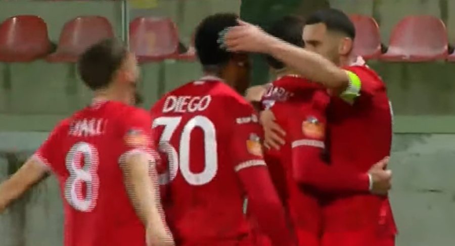 LIVE/ Vjen p&euml;rmbysja e madhe n&euml; kryeqytet, Partizani i b&euml;n&euml;