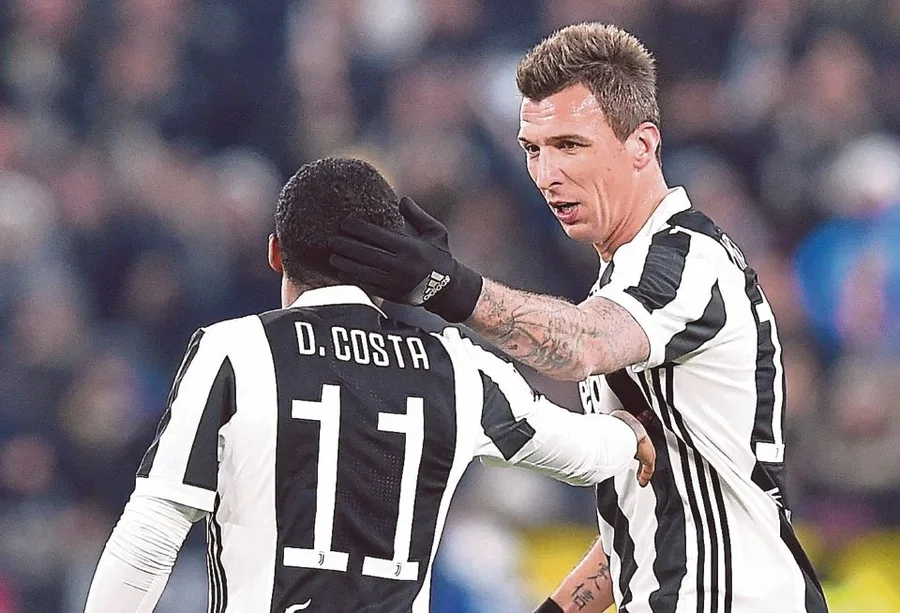 ZYRTARE/ Kampion me Juventus dhe Bayern Munich, sulmuesi 35-vje&ccedil;ar gjen