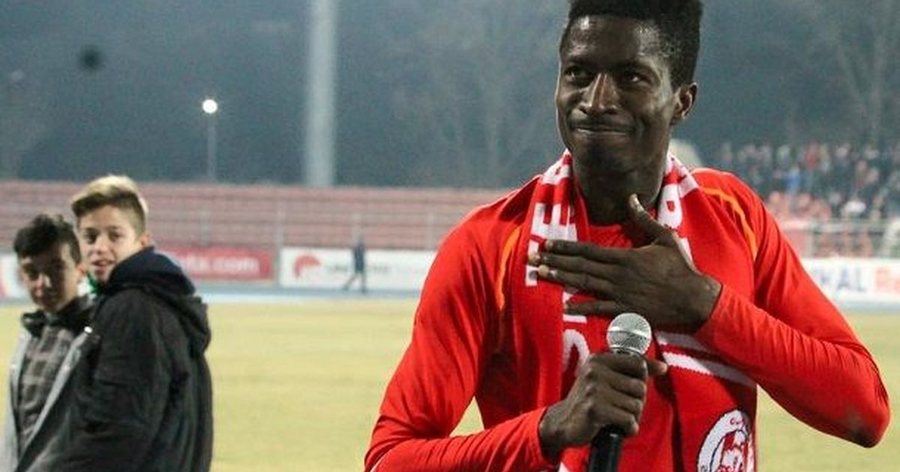 ZYRTARE/ Nga Crvena Zvezda te kryeqytetasit, Peter Olaynka kthehet aty ku