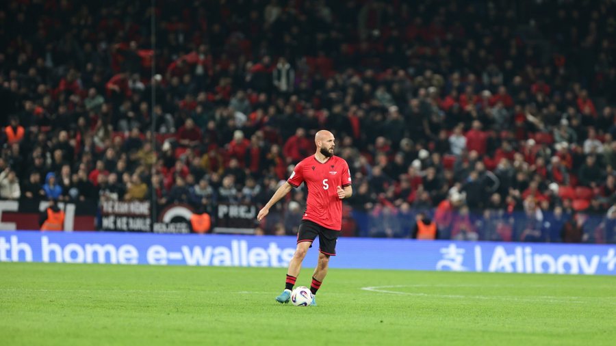 LEGJIONAR&Euml;T p&euml;r &ldquo;not&euml;n 10&rdquo;-t&euml;/ Arlind Ajeti