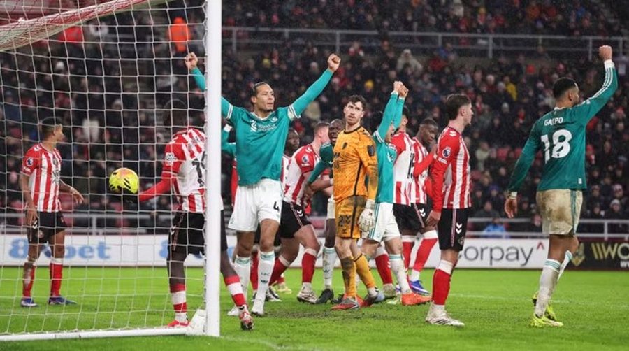 VIDEO/ Goli &ldquo;qyl&rdquo; mposht Sunderlandin e Xhak&euml;s kund&euml;r