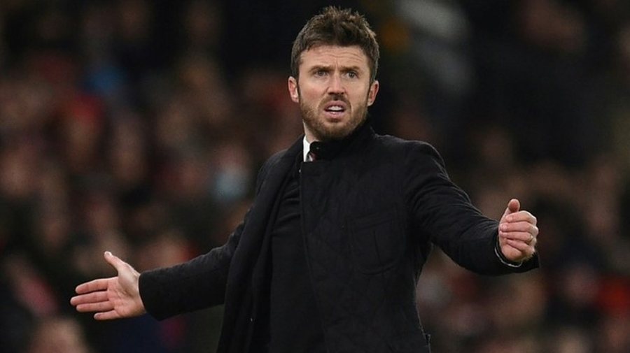 Manchester United &ldquo;tradhton&rdquo; Michael Carrick, gjen pasuesin e