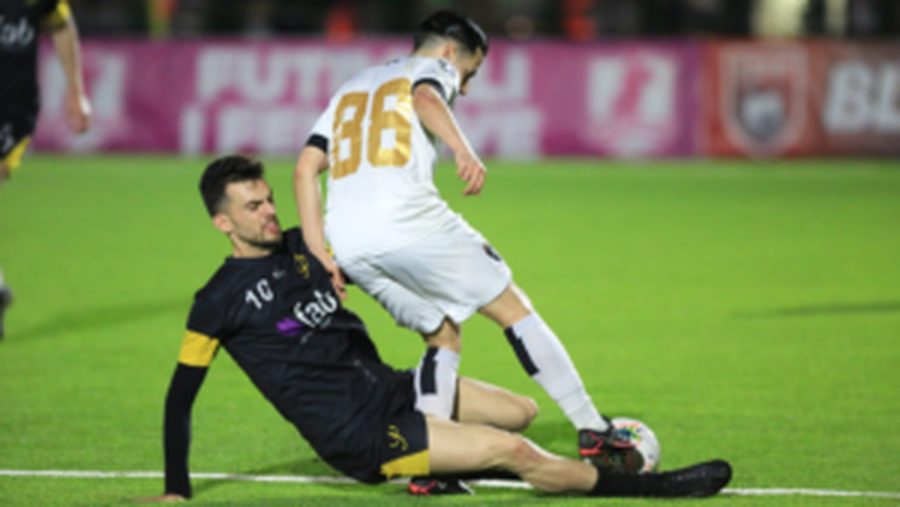 Java e 14-t&euml; e FSHF Sunday League 9&times;9, fitore vendimtare dhe