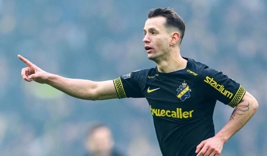 Ka luajtur me Manchester City-n n&euml; Premier League, mesfushori shqiptar