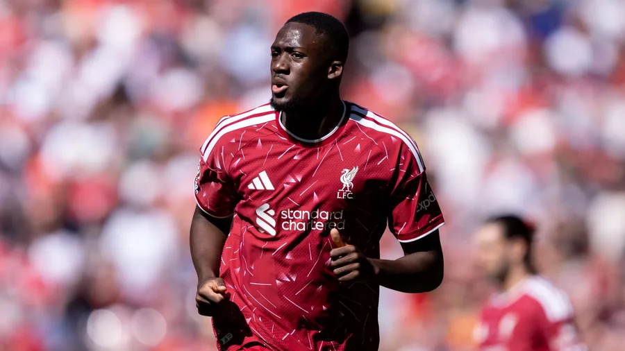 Konate i jep fund aventur&euml;s me Liverpoolin, mbrojt&euml;si francez drejt