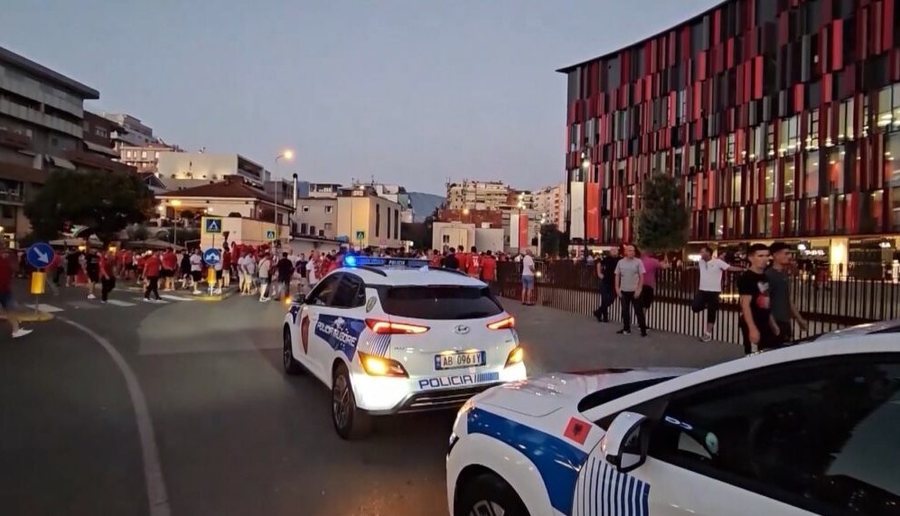 Miq&euml;sorja Shqip&euml;ri - Izrael, Policia vjen me njoftimin e