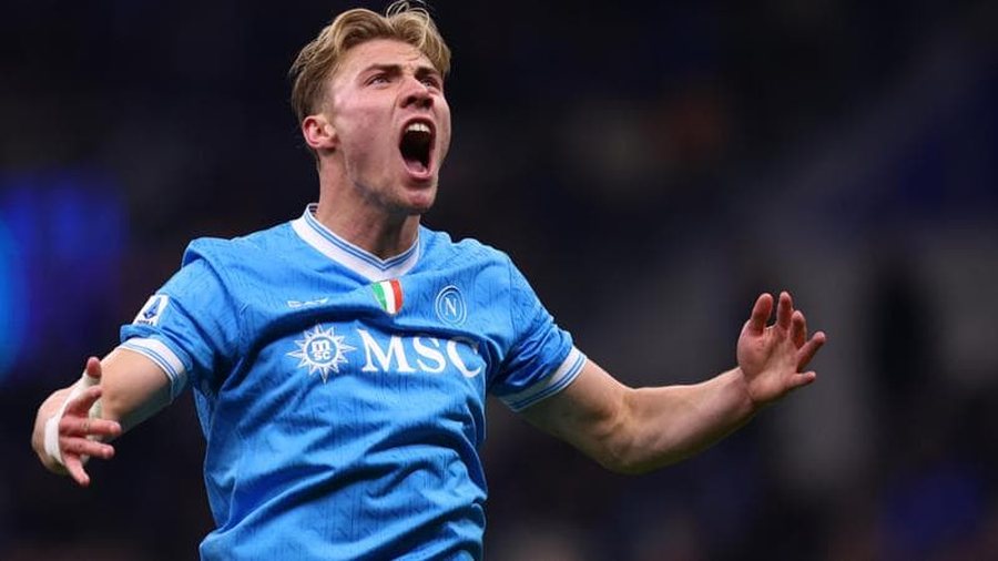 ZYRTARE/ Te Manchester United e quajt&euml;n "d&euml;shtim", ishi i