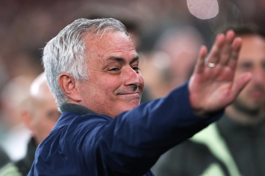 Benfica "zyrtarizon" Mourinhon te Real Madrid, ja sa do t&euml;