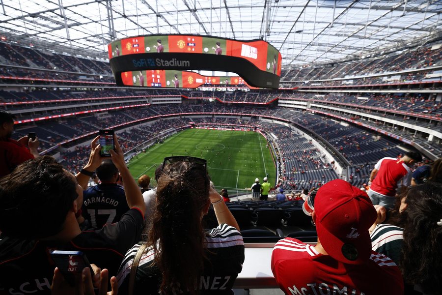 FIFA t&euml;rhiqet pas kritikave, vjen lajmi i mir&euml; p&euml;r tifoz&euml;t