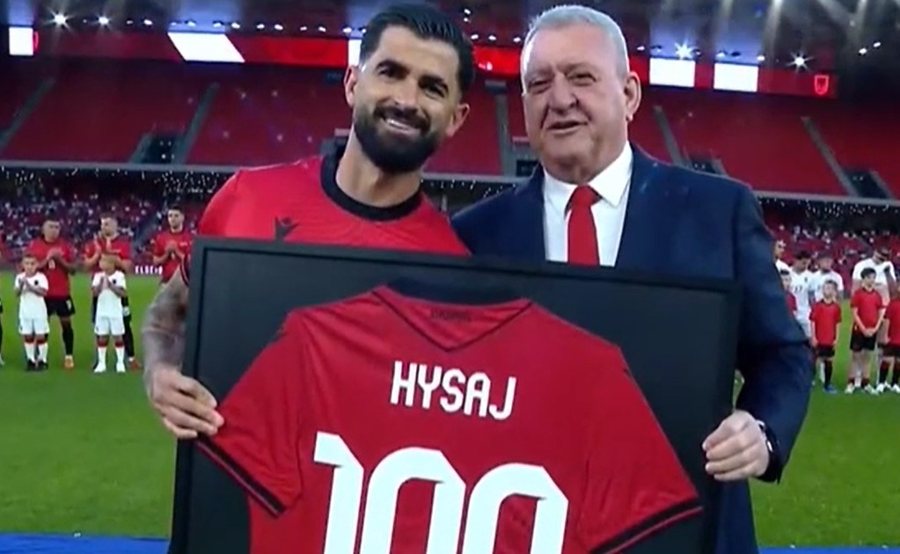VIDEO/ Paraqitja e 100-t&euml; me Komb&euml;taren, Elseid Hysaj nderohet nga