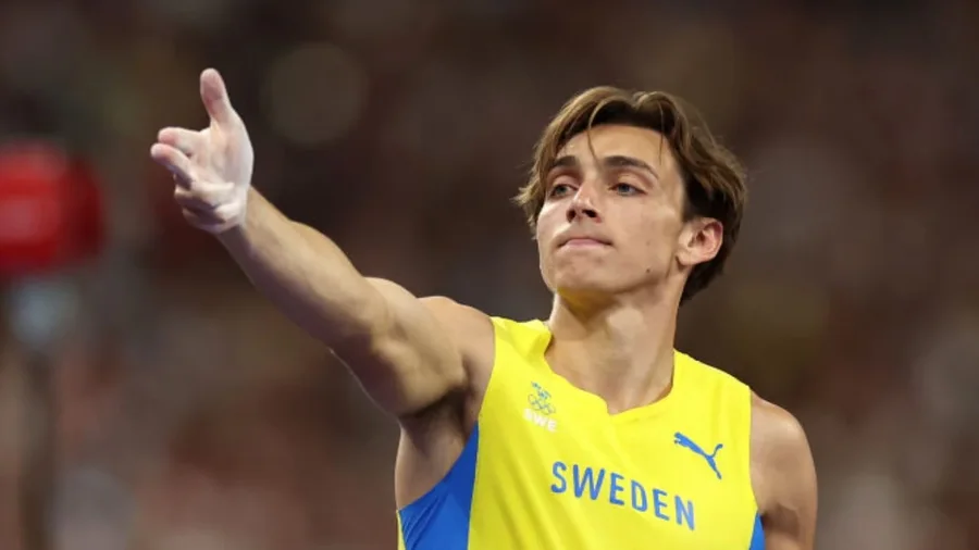 ATLETIK&Euml;/ Fundi i nj&euml; epoke, Armand Duplantis mposhtet pas tre vitesh
