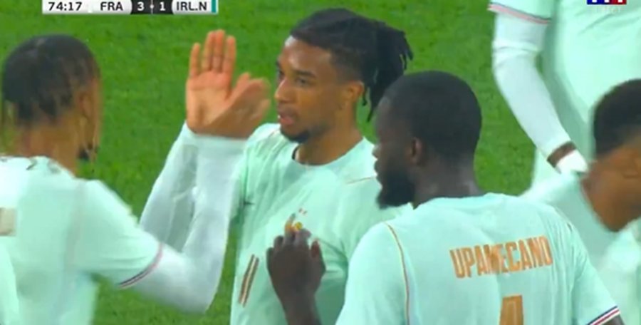 VIDEO/ Michael Olise l&euml; n&euml; hije Mbappen, ylli i Bayern Munich dhuron