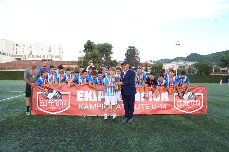 Kampionati Elit&euml;/ 2 trofe p&euml;r Tiran&euml;n U-13 dhe U-14,