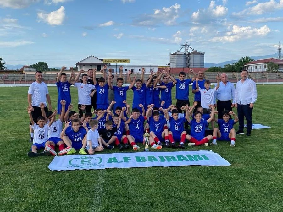 SHRF Elbasan mbyll sezonin e aktiviteteve t&euml; futbollit t&euml; moshave me