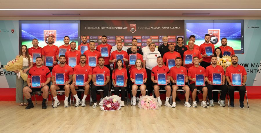 P&euml;rmbyllet me sukses edicioni i 23-t&euml; i kursit p&euml;r trajner&euml;
