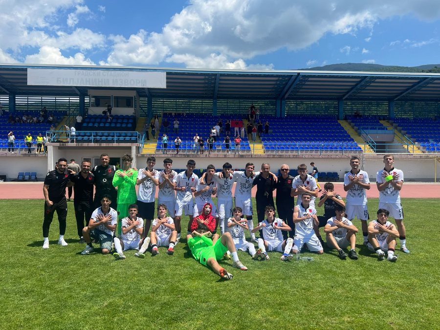 Komb&euml;tarja U15 triumfon s&euml;rish ndaj Maqedonis&euml; s&euml; Veriut,