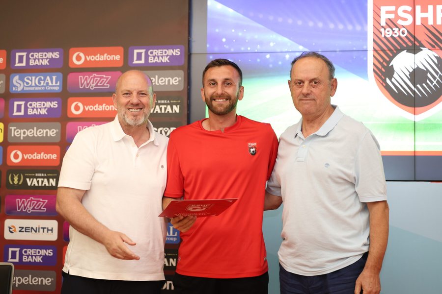 Taulant Xhaka dhe Jorind Sk&euml;nderi rr&euml;fejn&euml; eksperienc&euml;n