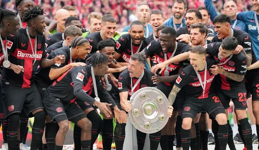 ZYRTARE/ Arsenal "dridh" rival&euml;t n&euml; Premier League, afrohet