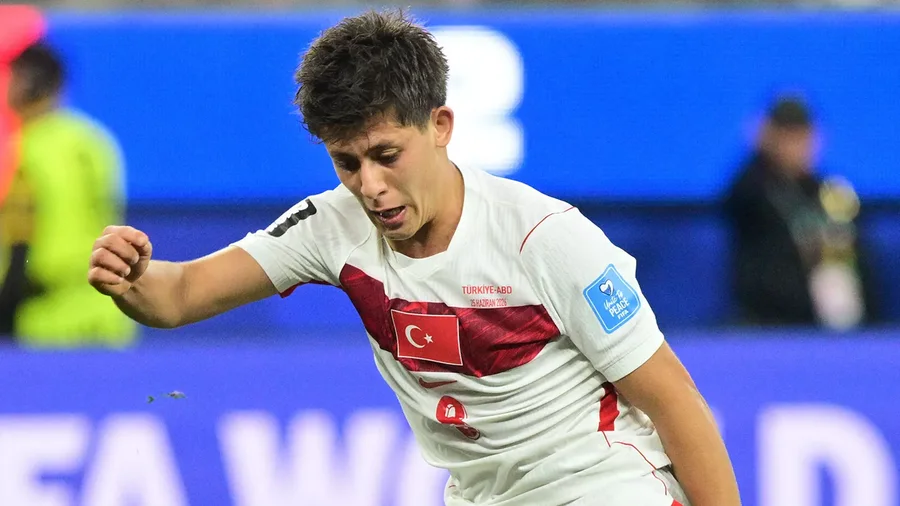 Arda G&uuml;ler reagon pas zhg&euml;njimit, premtimi i yllit turk p&euml;r