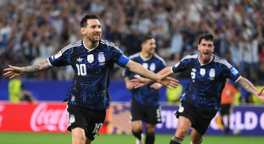 GRUPI J/ Leo Messi merr &ldquo;p&euml;r dore&rdquo; s&euml;rish Argjentin&euml;n