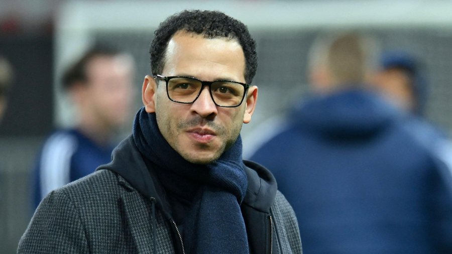 Q&euml;ndroi vet&euml;m 3 muaj n&euml; Premier League, trajnerit